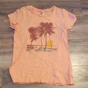 This cute sunset shirt! Very summer!
